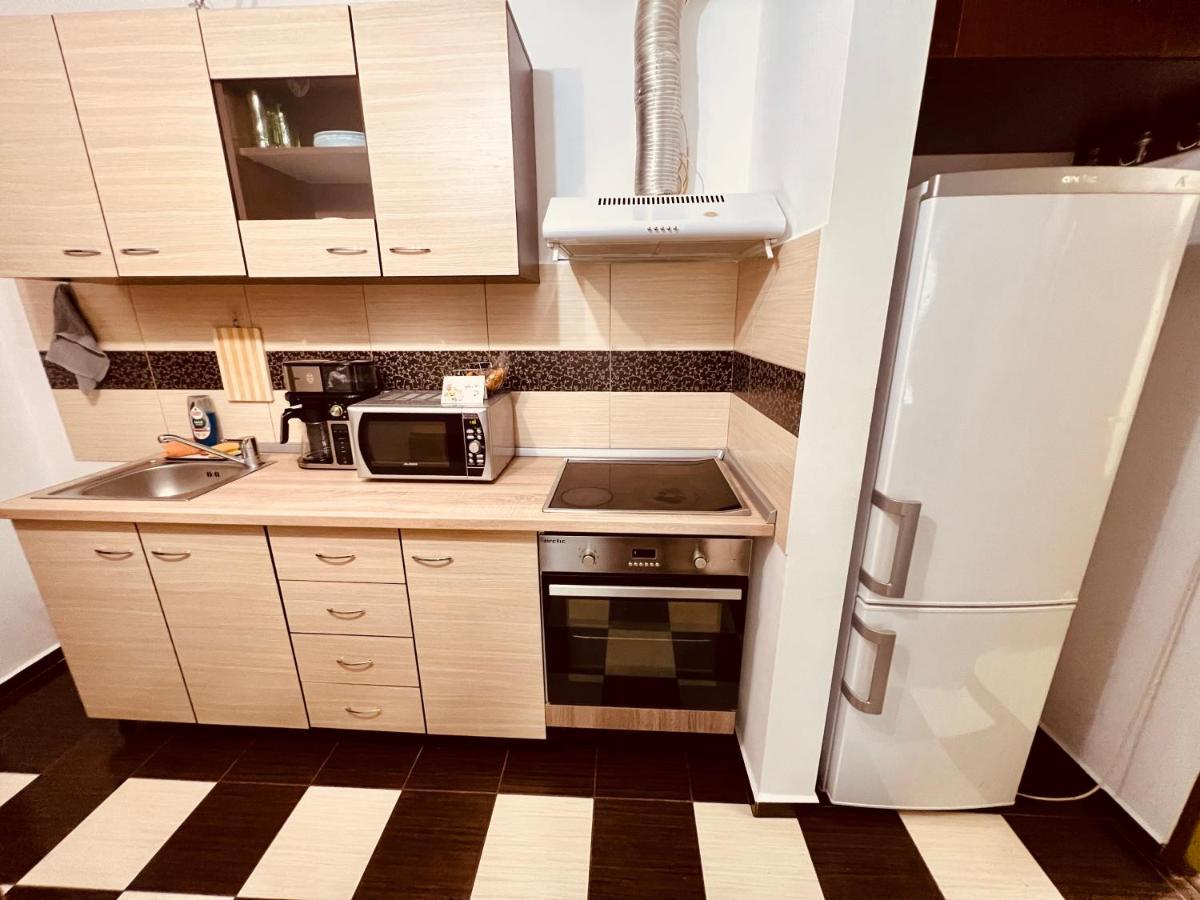 Adona Residence Oradea Ngoại thất bức ảnh
